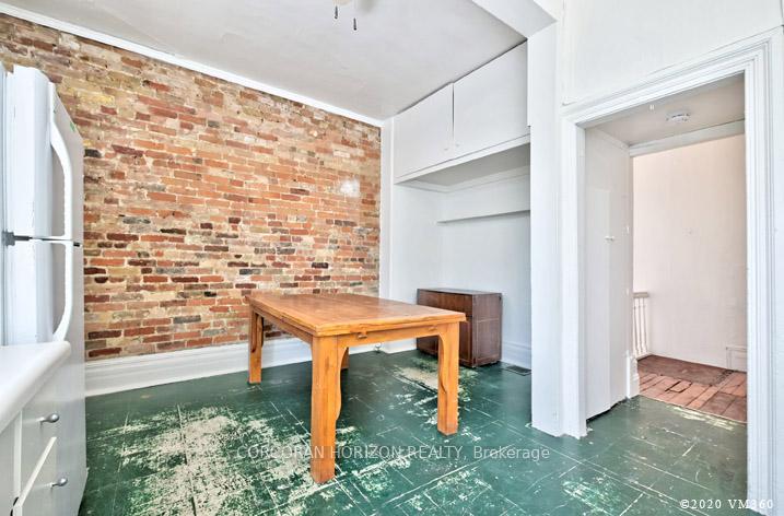 Photo 10 of Unit Upper, 391 Queen Street W, Toronto, Waterfront Communities — HOMEH