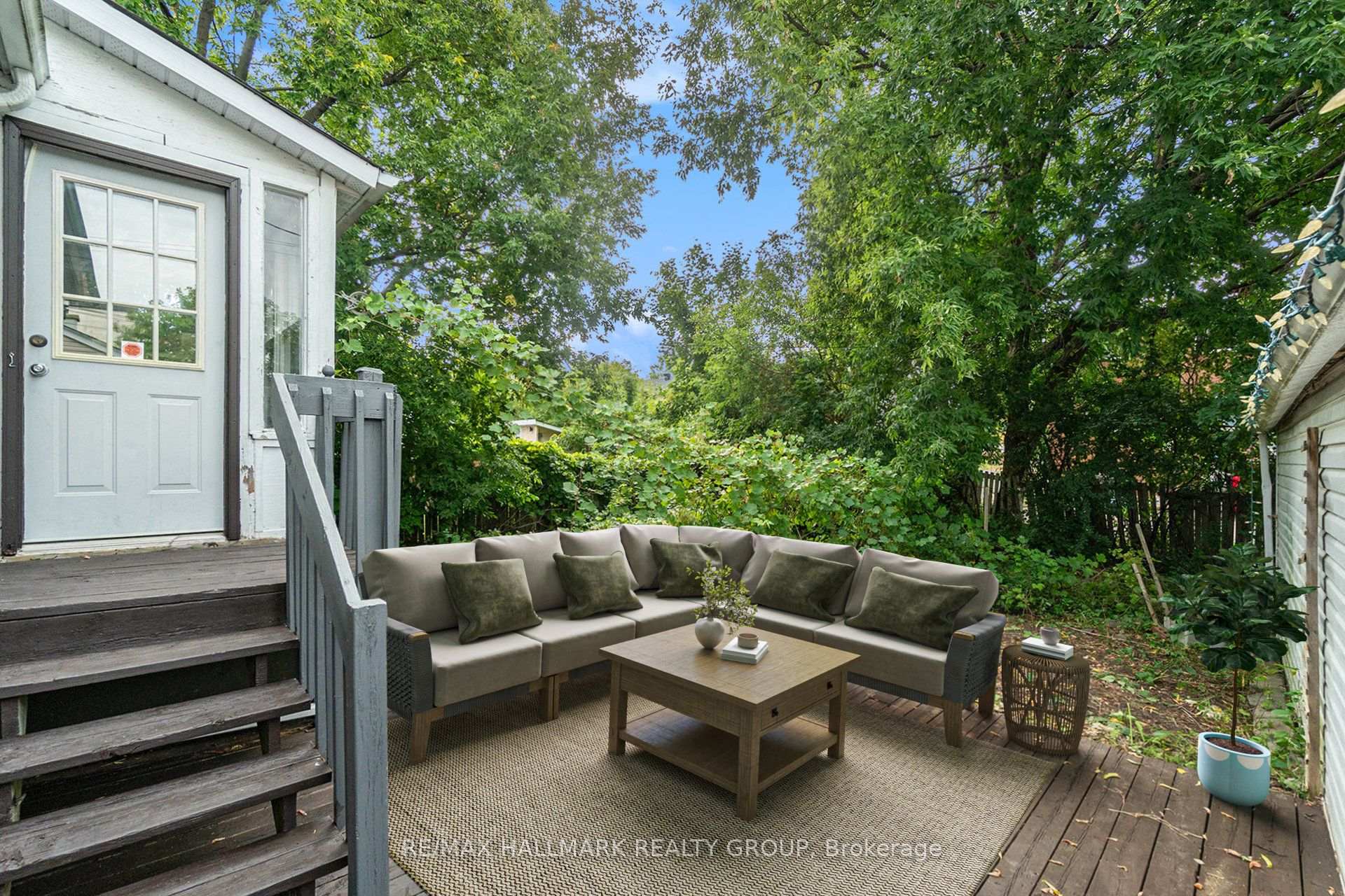 Photo 20 of Unit 1, 426 Blake Boulevard, Ottawa, Vanier — HOMEH
