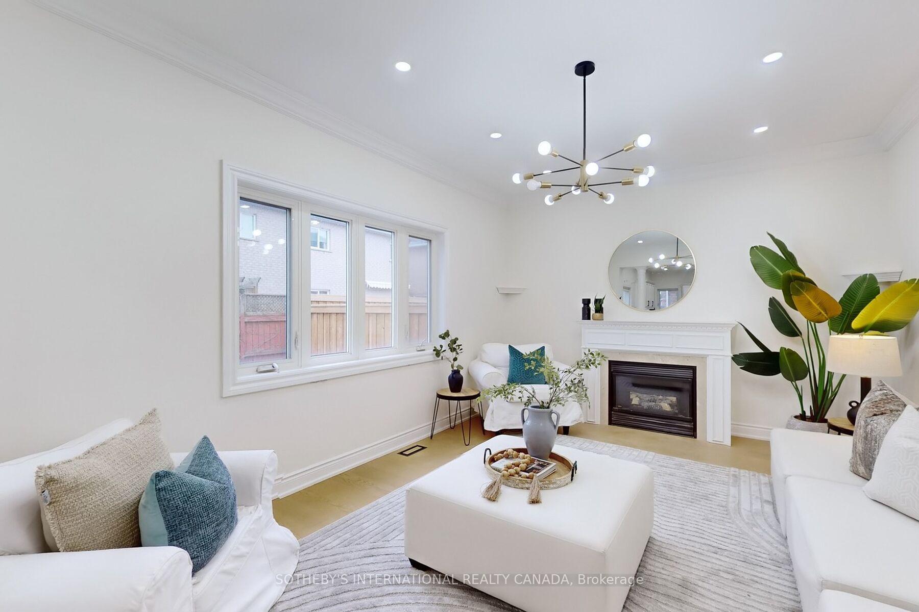 Photo 9 of 46 Forecastle Road, Vaughan, Patterson — HOMEH