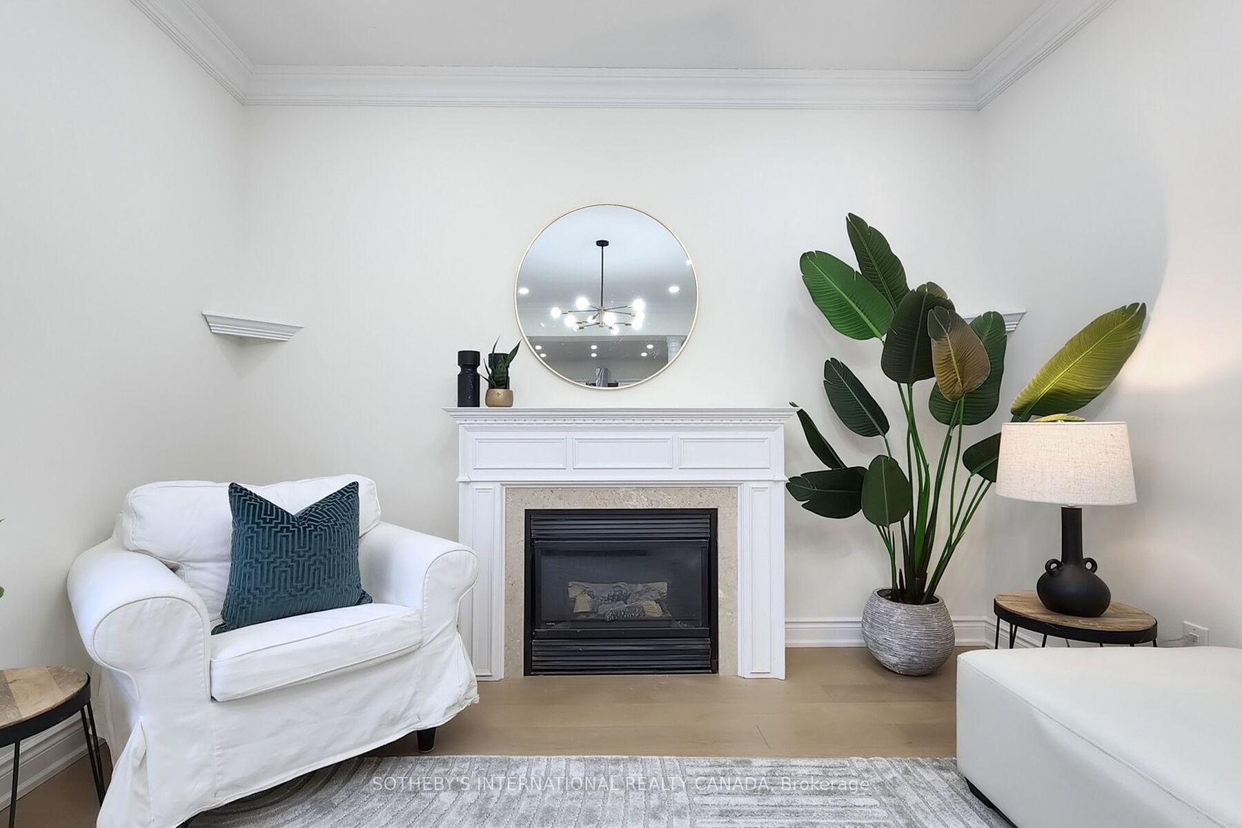 Photo 12 of 46 Forecastle Road, Vaughan, Patterson — HOMEH
