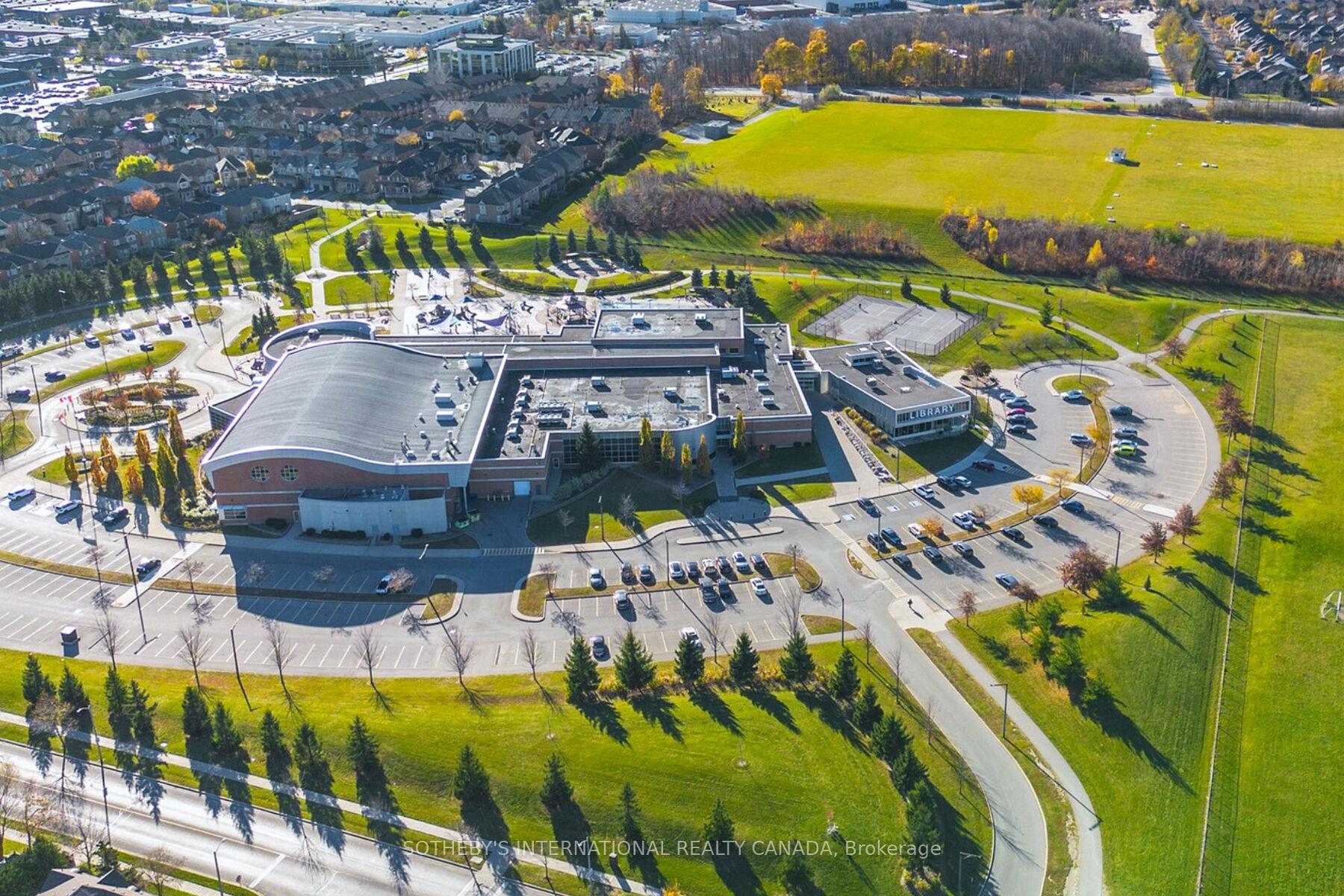Photo 44 of 46 Forecastle Road, Vaughan, Patterson — HOMEH