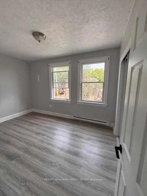 Photo 12 of 266 Emond Street, Ottawa, Vanier — HOMEH