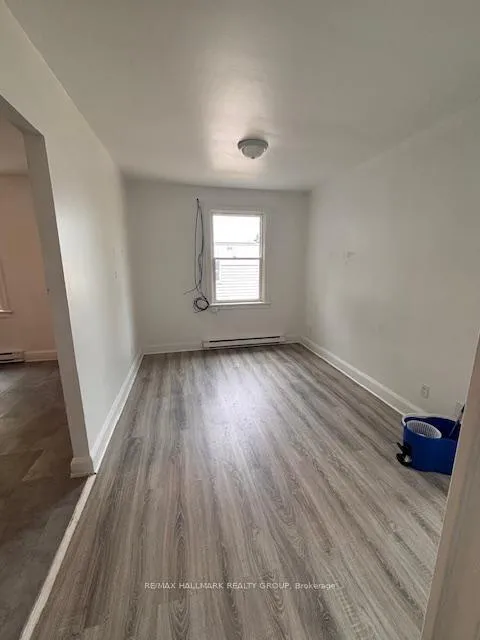 Photo 15 of 266 Emond Street, Ottawa, Vanier — HOMEH
