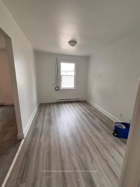 Photo 18 of 266 Emond Street, Ottawa, Vanier — HOMEH