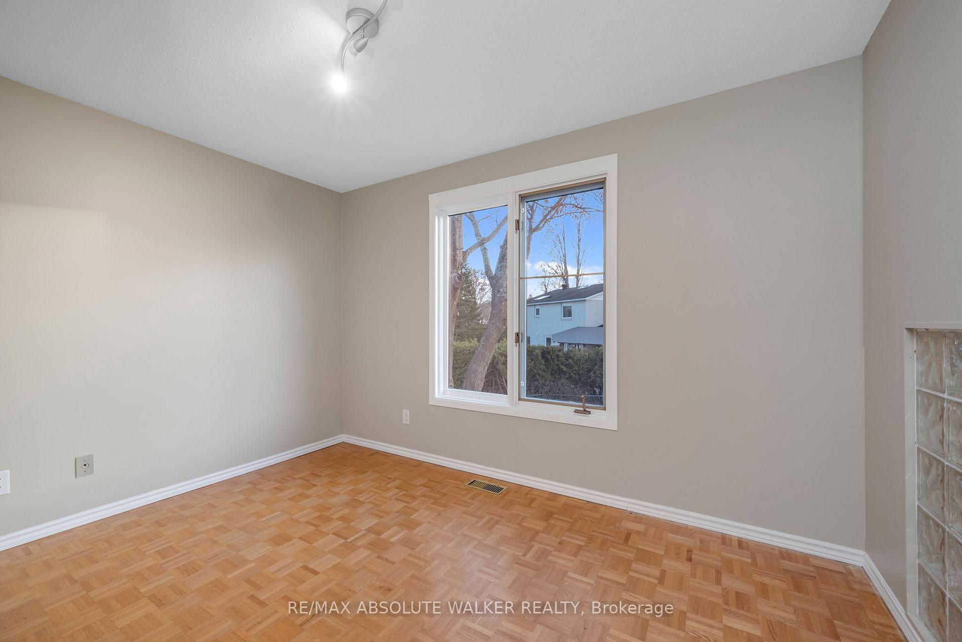 Photo 30 of 556 Buchanan Crescent, Ottawa, Beacon Hill North — HOMEH