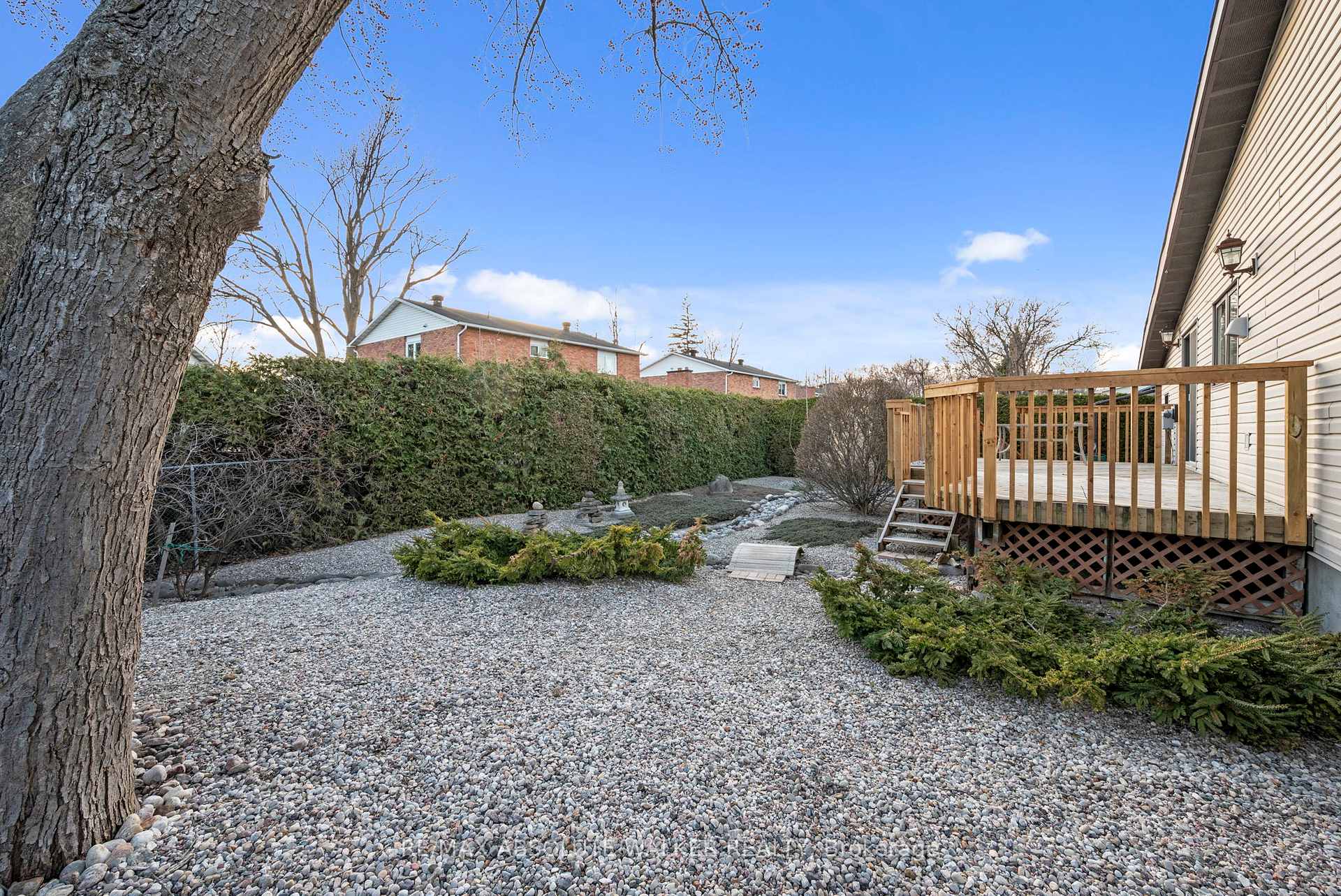 Photo 25 of 556 Buchanan Crescent, Ottawa, Beacon Hill North — HOMEH