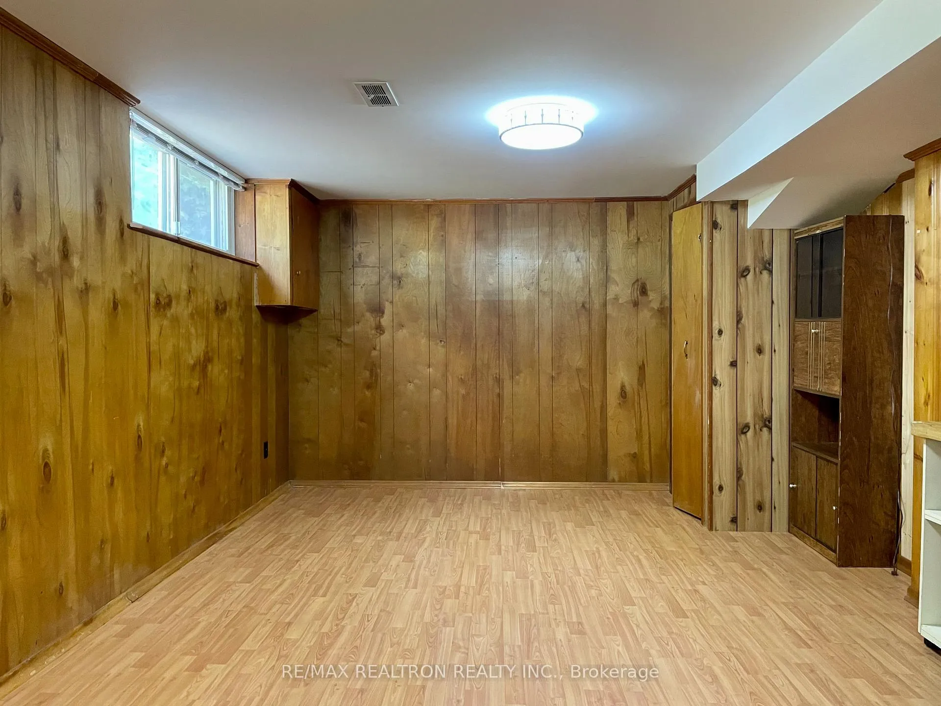 Photo 2 of Unit Basement, 29 Aurora Heights Drive, Aurora, Aurora Heights — HOMEH