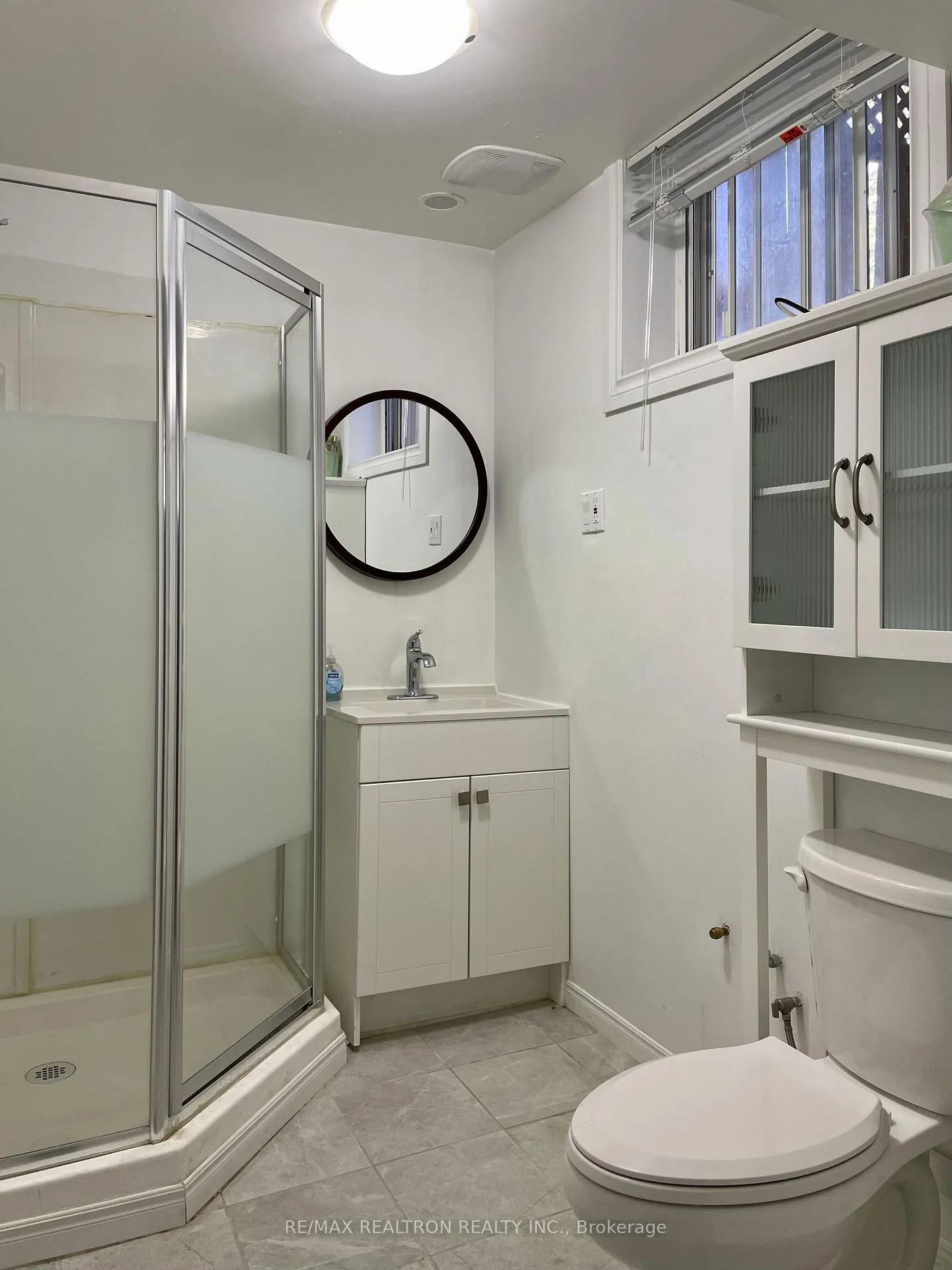 Photo 5 of Unit Basement, 29 Aurora Heights Drive, Aurora, Aurora Heights — HOMEH