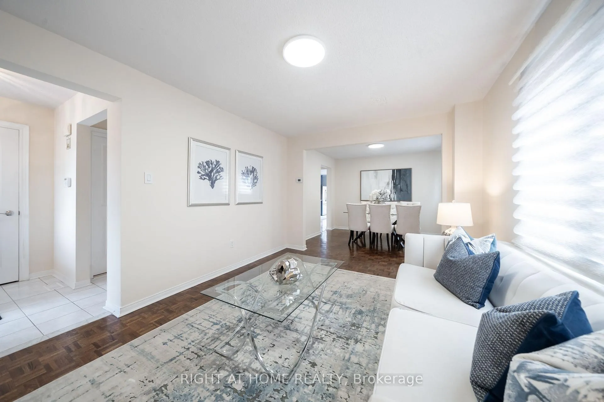 Photo 4 of 259 Tall Grass Trail, Vaughan, East Woodbridge — HOMEH