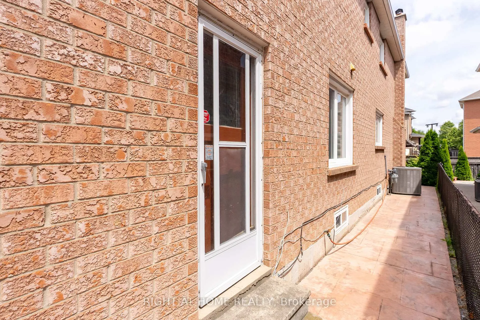 Photo 24 of 259 Tall Grass Trail, Vaughan, East Woodbridge — HOMEH
