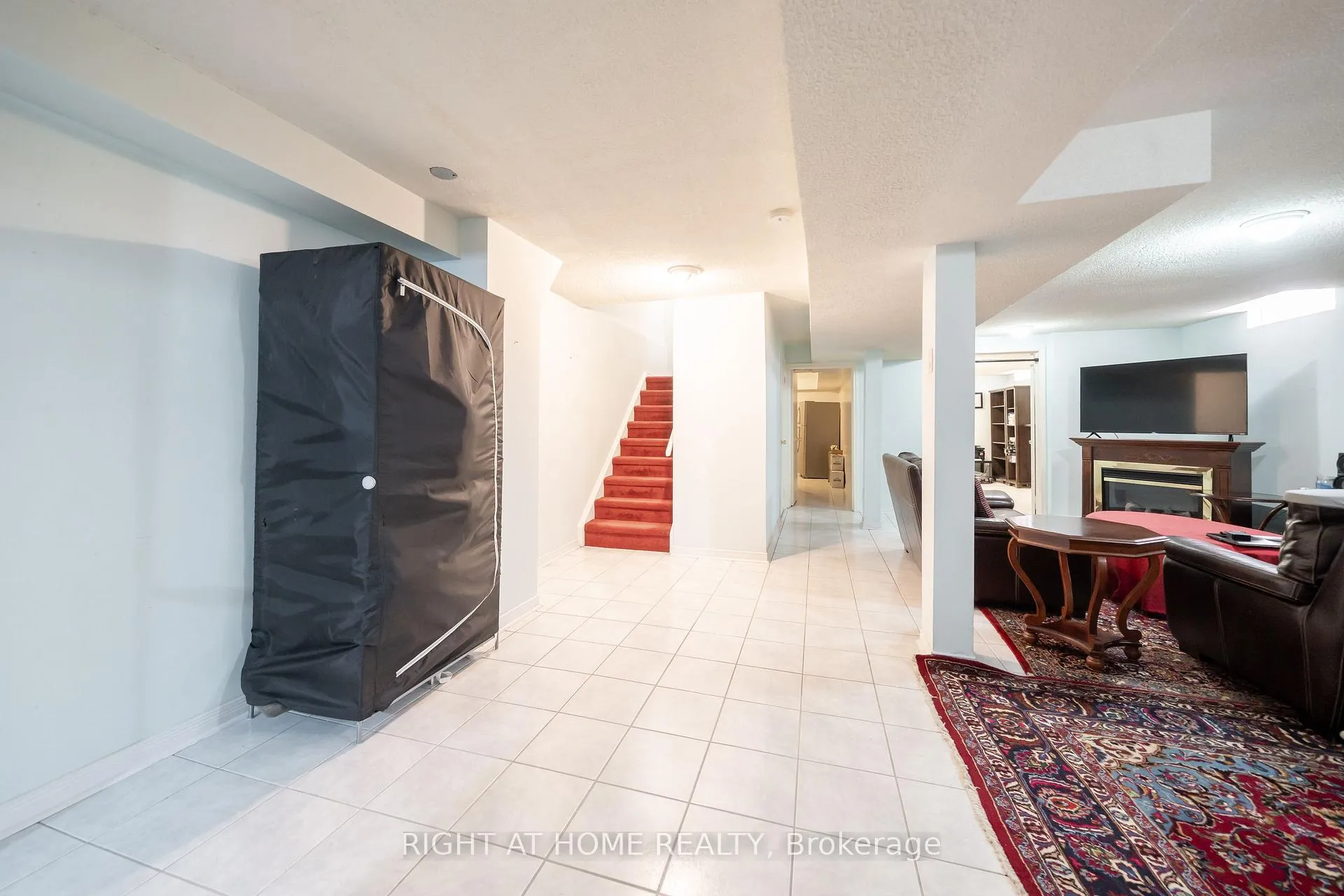Photo 25 of 259 Tall Grass Trail, Vaughan, East Woodbridge — HOMEH