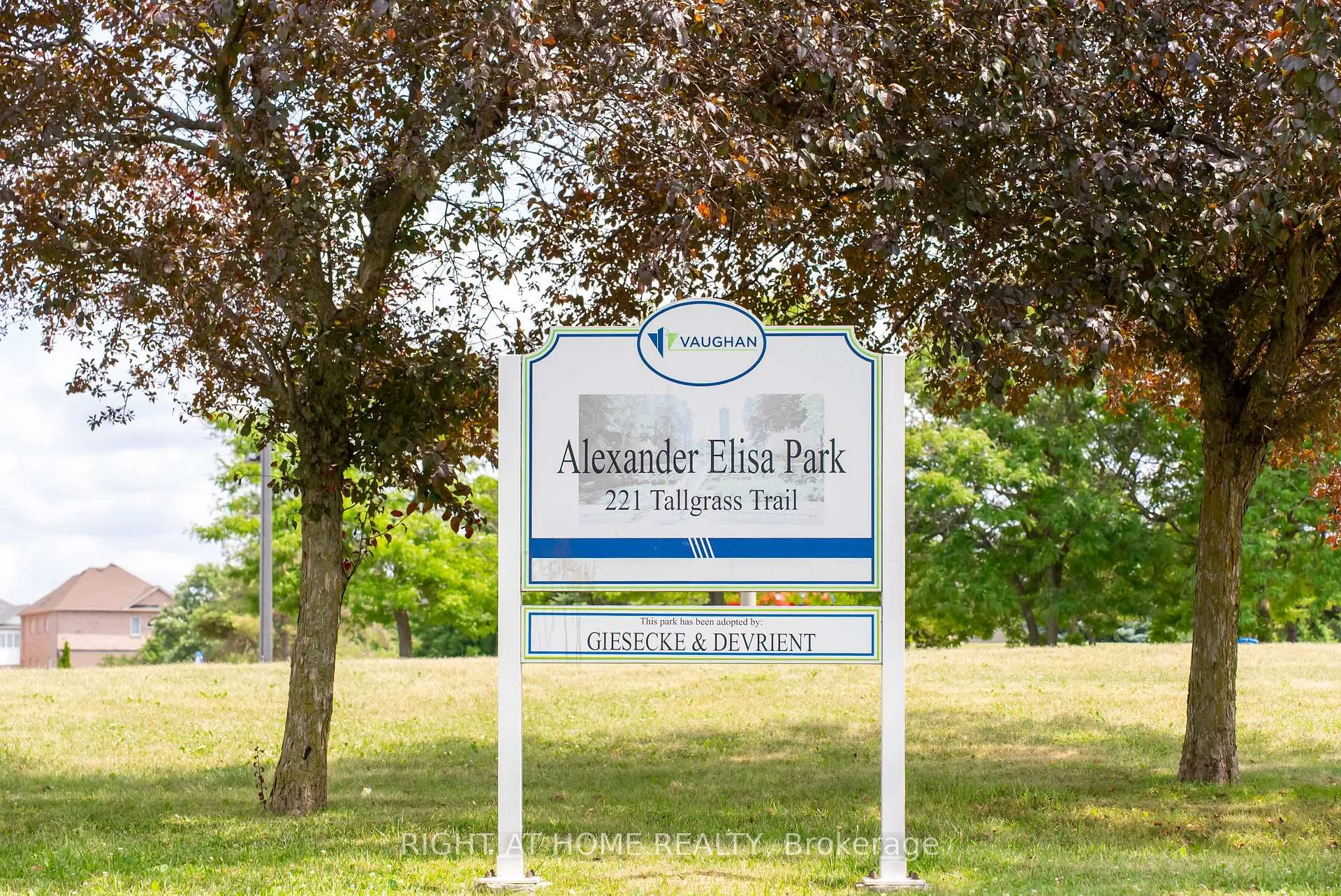 Photo 28 of 259 Tall Grass Trail, Vaughan, East Woodbridge — HOMEH