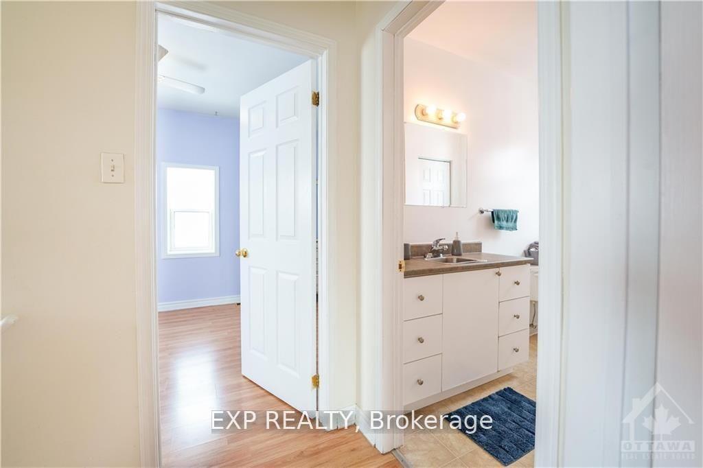 Photo 18 of 310 Shakespeare Street, Ottawa, Vanier — HOMEH