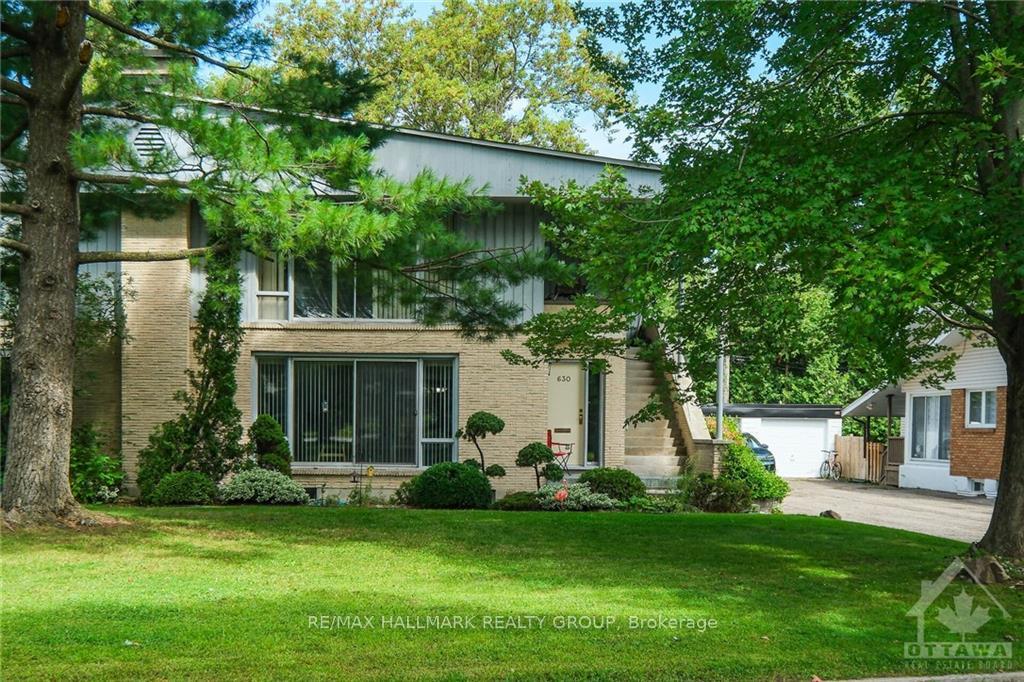 Photo 1 of 628 Thessaly Circle, Ottawa, Alta Vista/Faircrest Heights — HOMEH