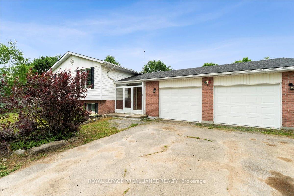 Photo 2 of 113 Johnston Road, Tweed, Hungerford (Twp) — HOMEH