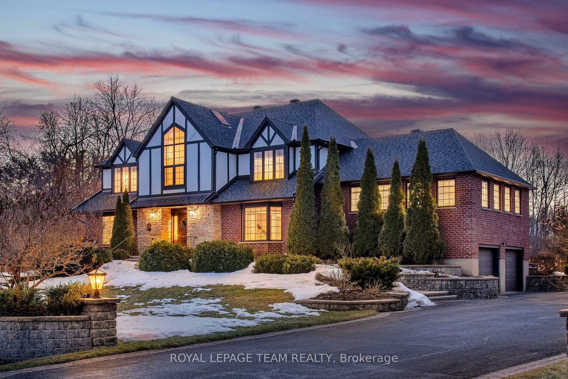 Photo 1 of 3 Burdock Grove, Ottawa, Cedar Hill/Orchard Estates — HOMEH
