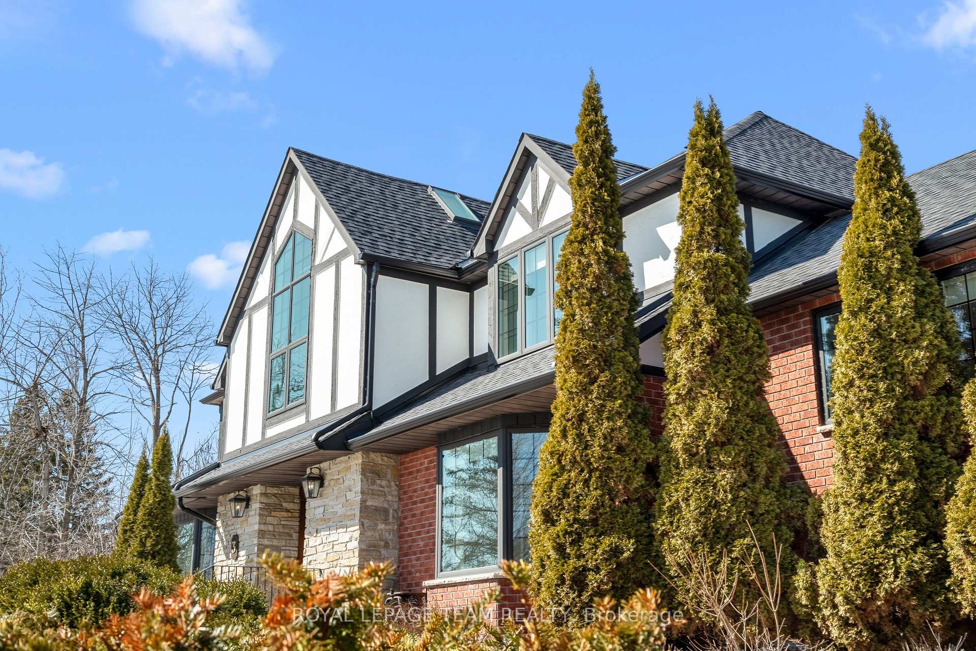 Photo 3 of 3 Burdock Grove, Ottawa, Cedar Hill/Orchard Estates — HOMEH