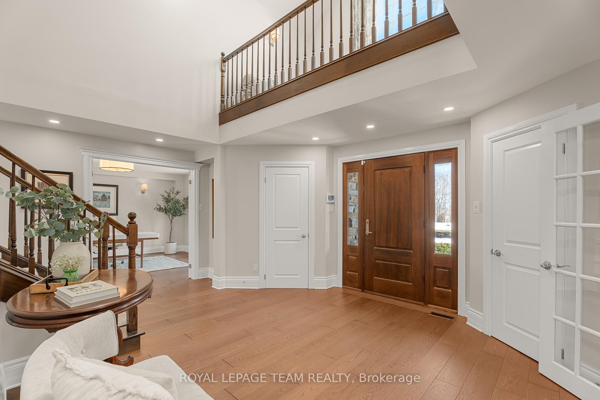 Photo 4 of 3 Burdock Grove, Ottawa, Cedar Hill/Orchard Estates — HOMEH