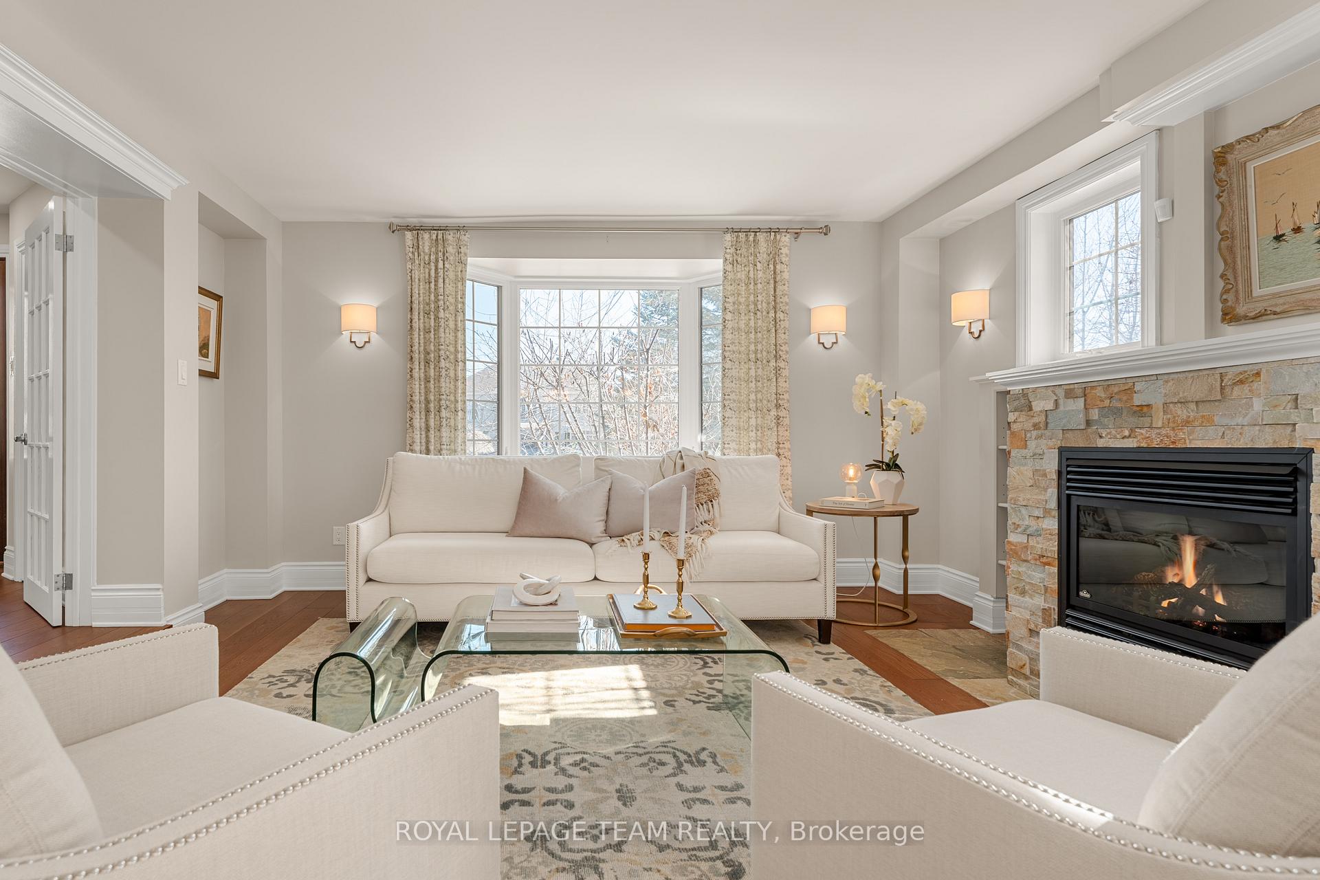 Photo 6 of 3 Burdock Grove, Ottawa, Cedar Hill/Orchard Estates — HOMEH