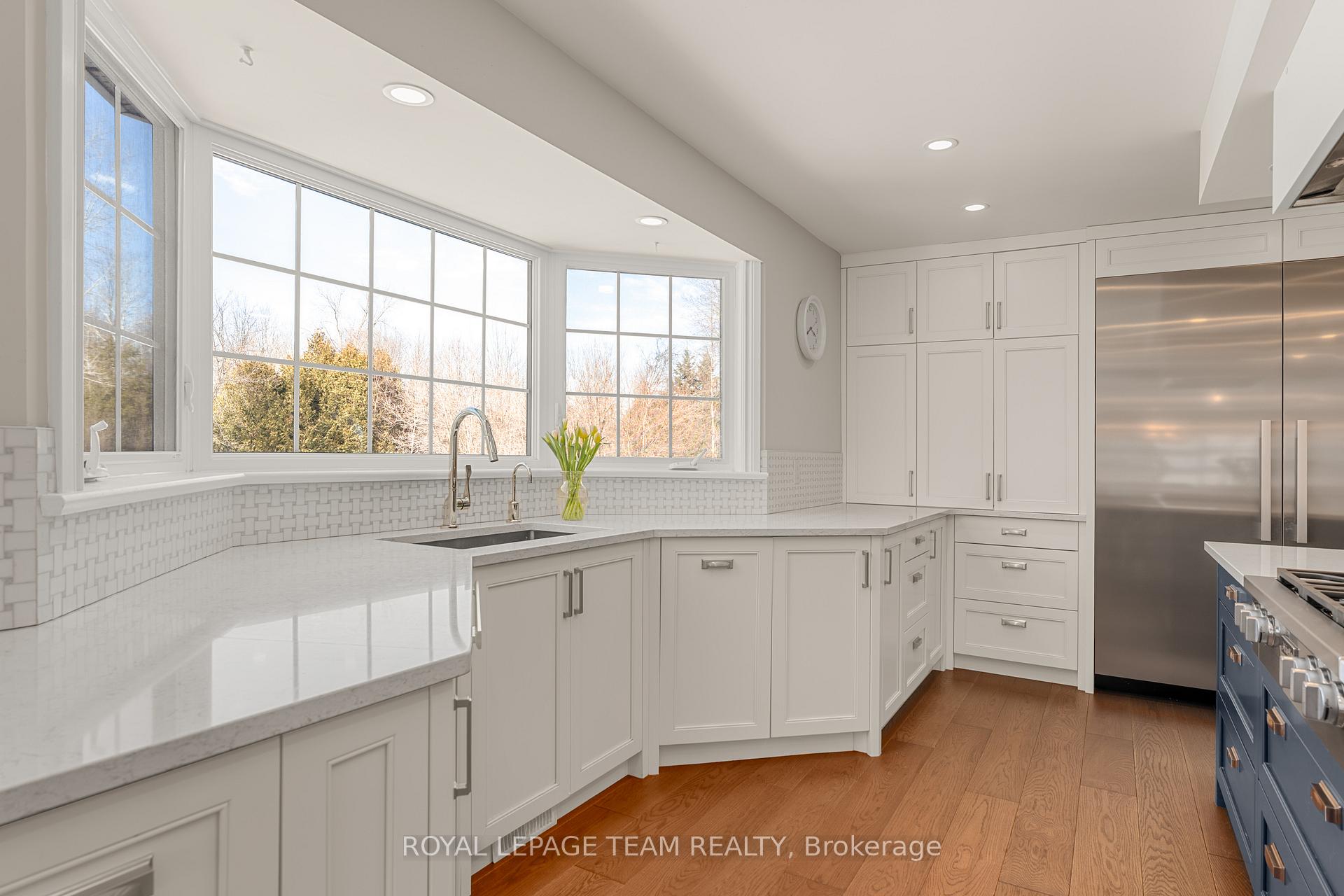 Photo 14 of 3 Burdock Grove, Ottawa, Cedar Hill/Orchard Estates — HOMEH