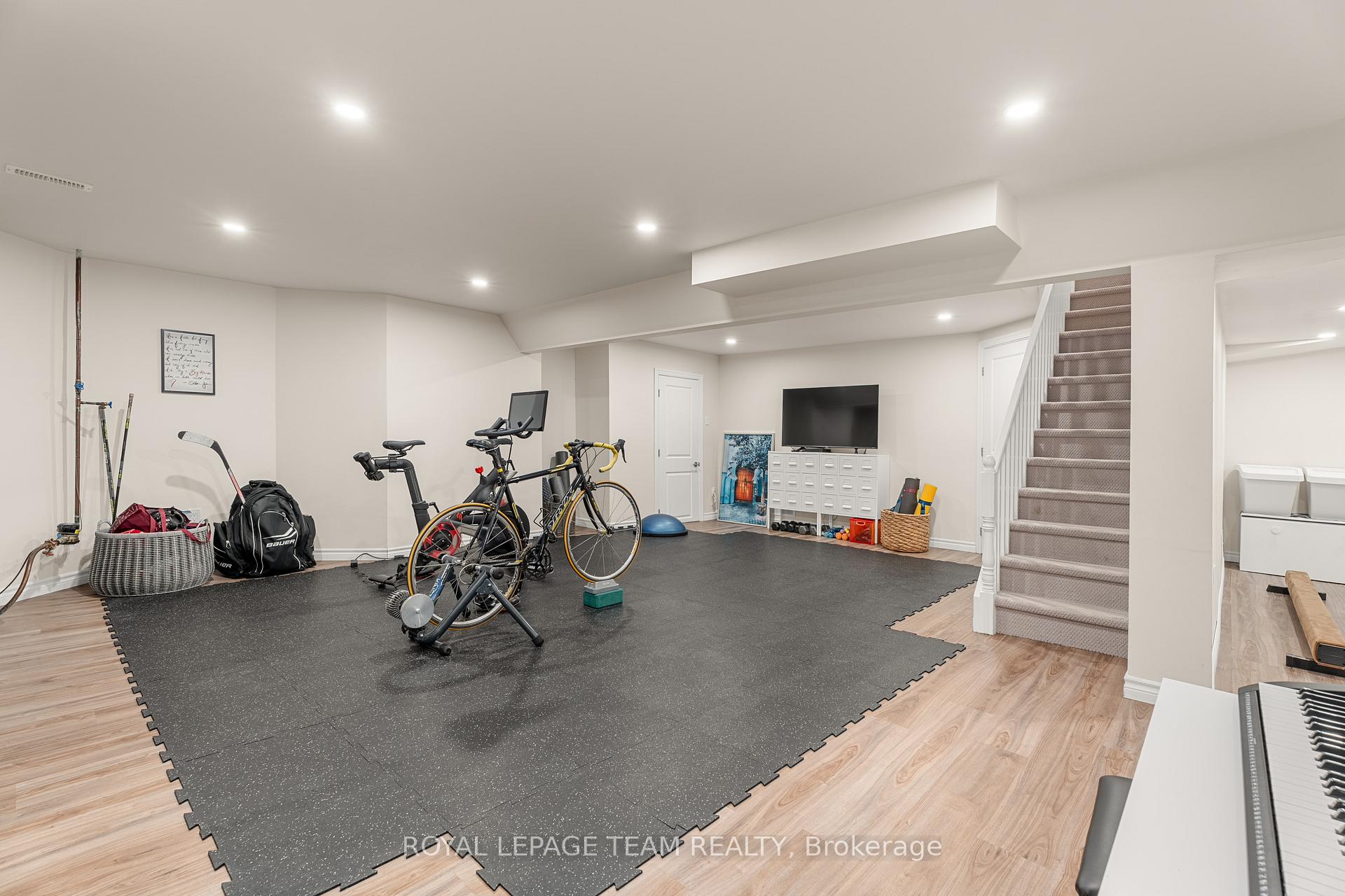 Photo 35 of 3 Burdock Grove, Ottawa, Cedar Hill/Orchard Estates — HOMEH