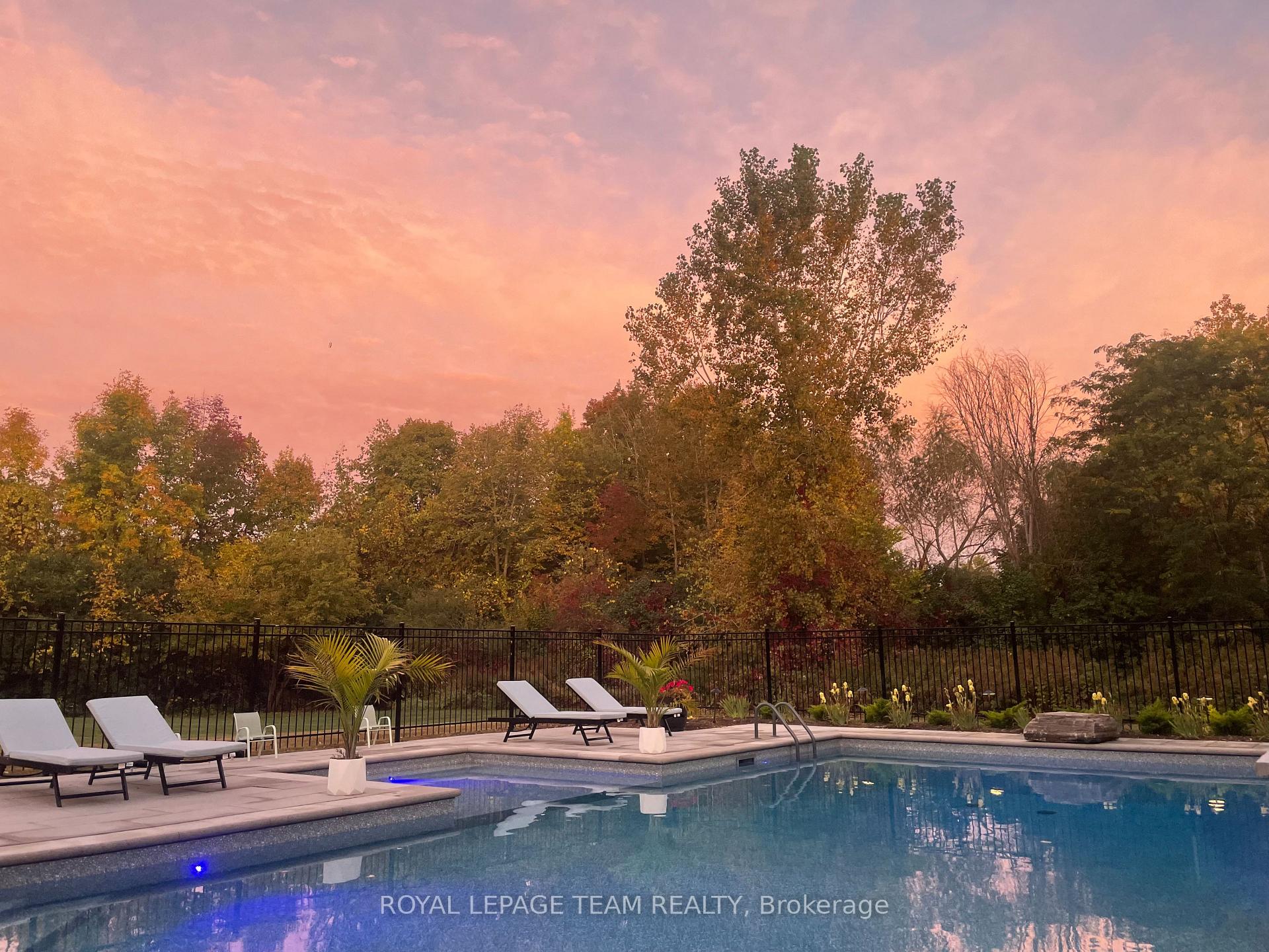 Photo 40 of 3 Burdock Grove, Ottawa, Cedar Hill/Orchard Estates — HOMEH