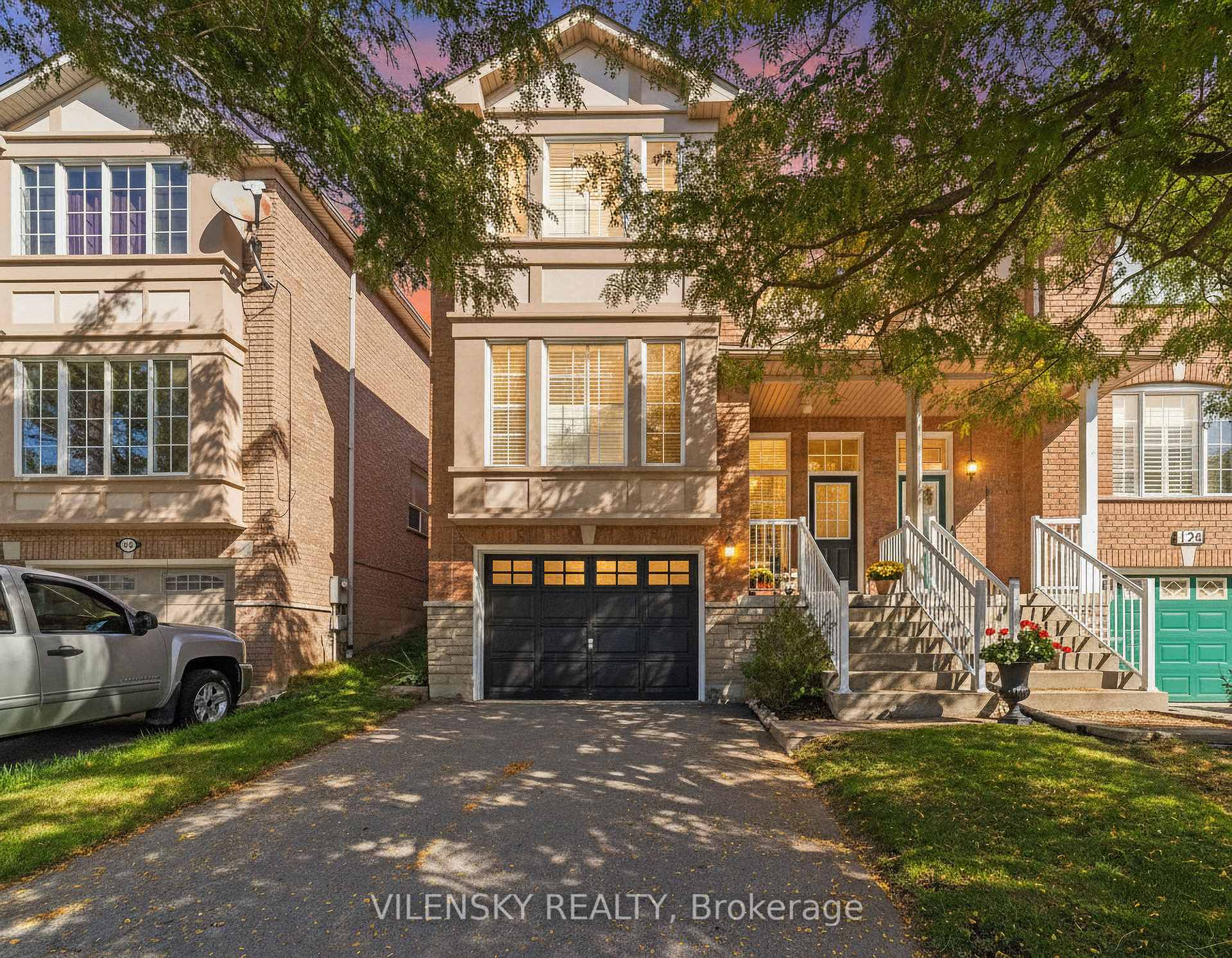 Photo 1 of 124 Foxfield Crescent, Vaughan, Patterson — HOMEH