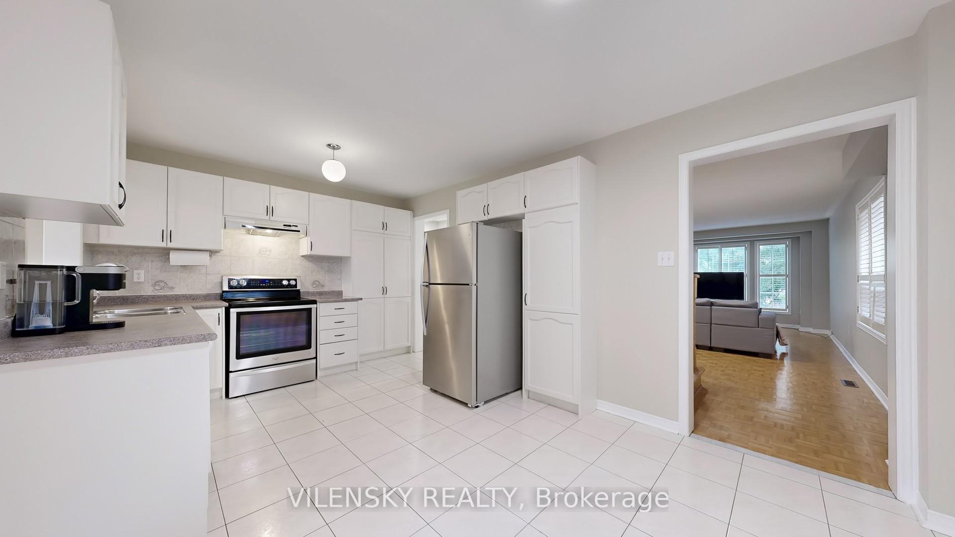 Photo 6 of 124 Foxfield Crescent, Vaughan, Patterson — HOMEH