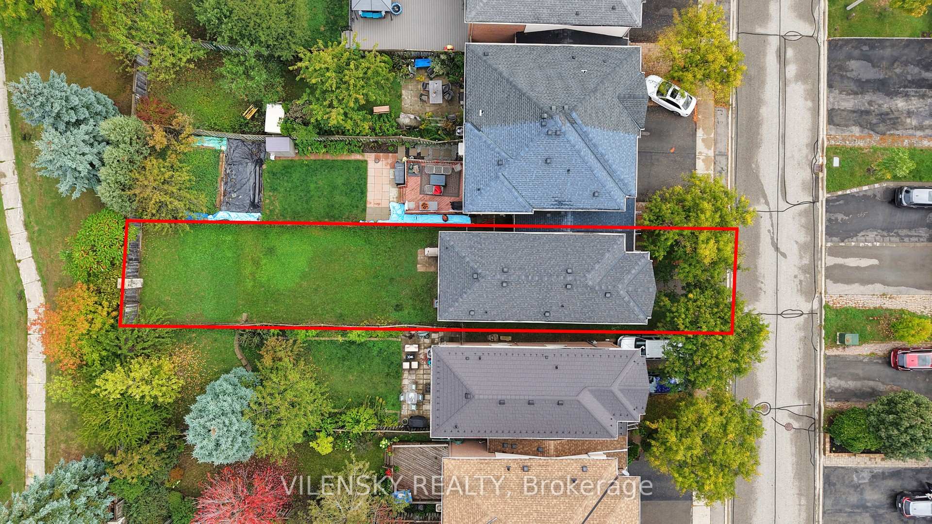 Photo 18 of 124 Foxfield Crescent, Vaughan, Patterson — HOMEH