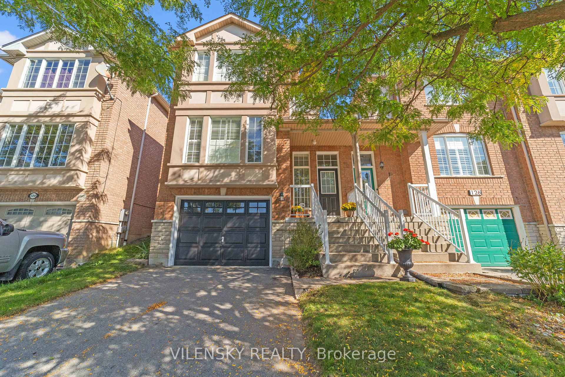 Photo 24 of 124 Foxfield Crescent, Vaughan, Patterson — HOMEH