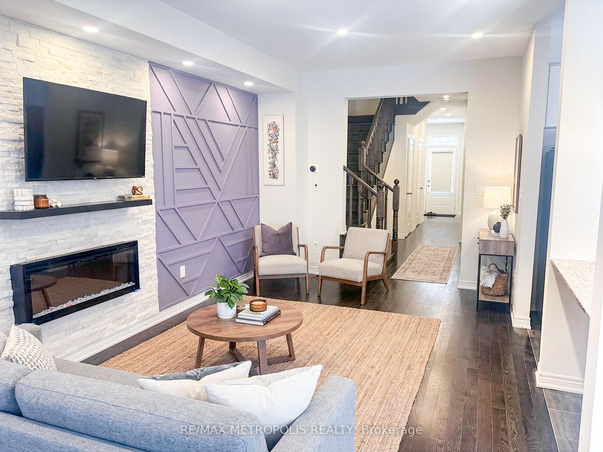 Photo 1 of 565 Barons Street, Vaughan, Kleinburg — HOMEH