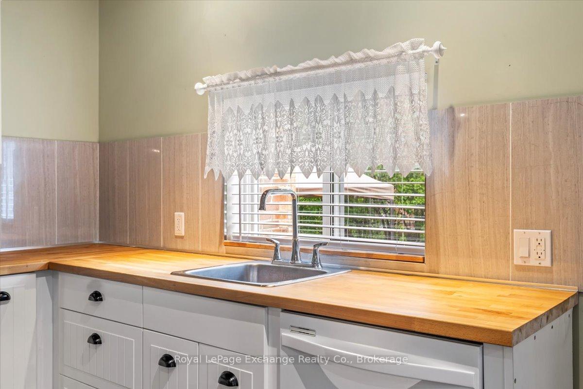 Photo 32 of 144 Yonge Street S, Arran-Elderslie — HOMEH