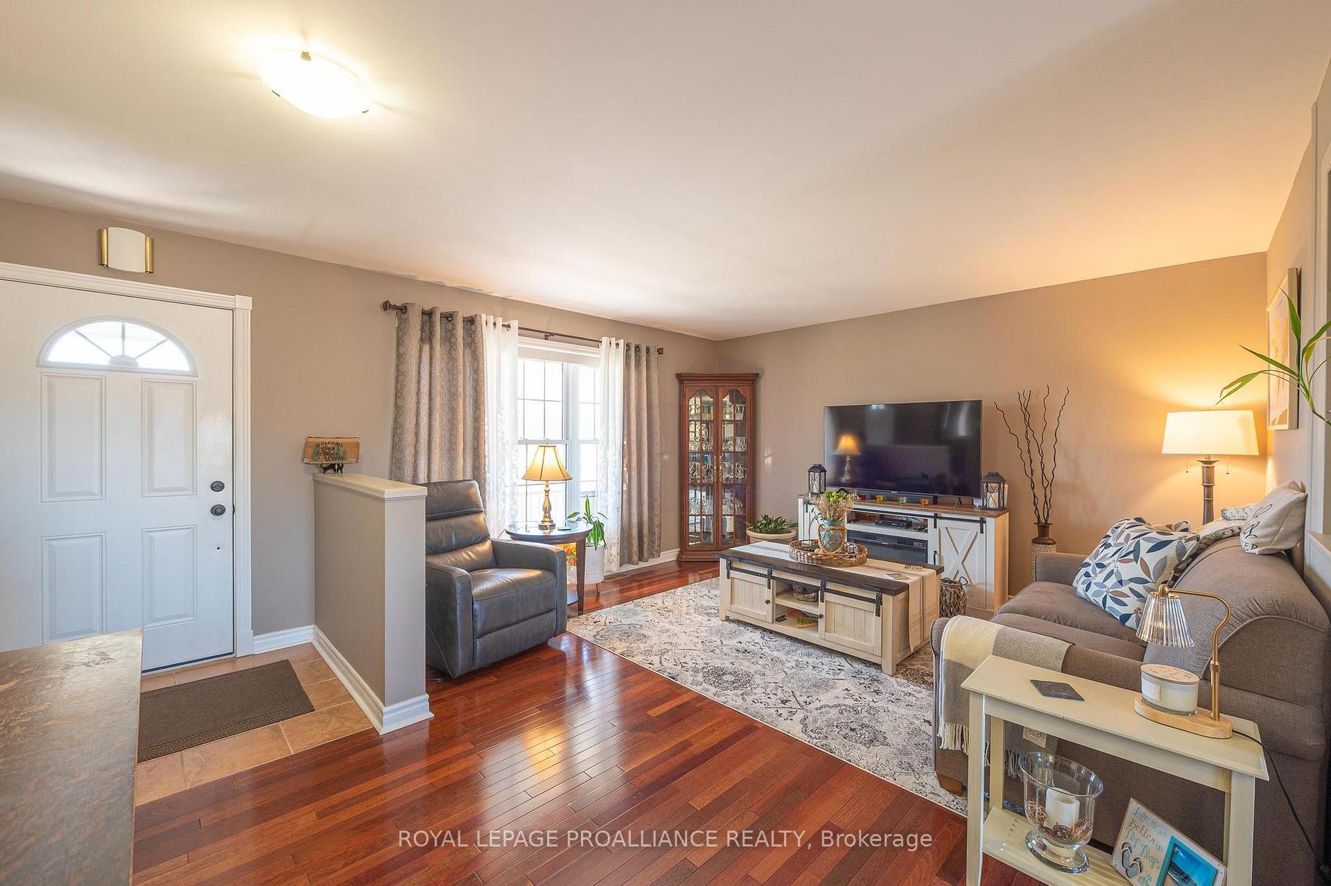 Photo 3 of 1302 Rapids Road, Tweed, Hungerford (Twp) — HOMEH