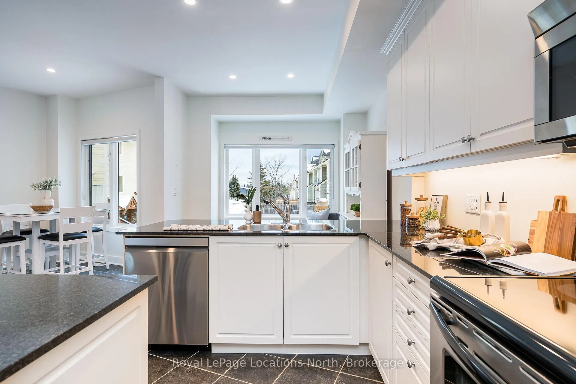 Photo 12 of Unit 22, 104 Farm Gate Road, Blue Mountains — HOMEH