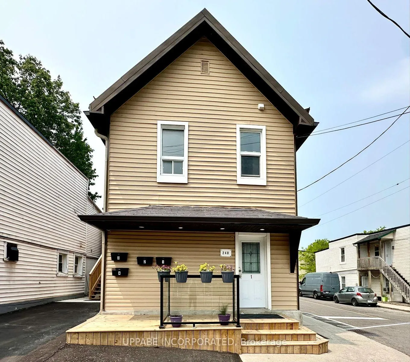 Photo 1 of Unit Unit 3, 240 Marier Avenue, Ottawa, Vanier — HOMEH