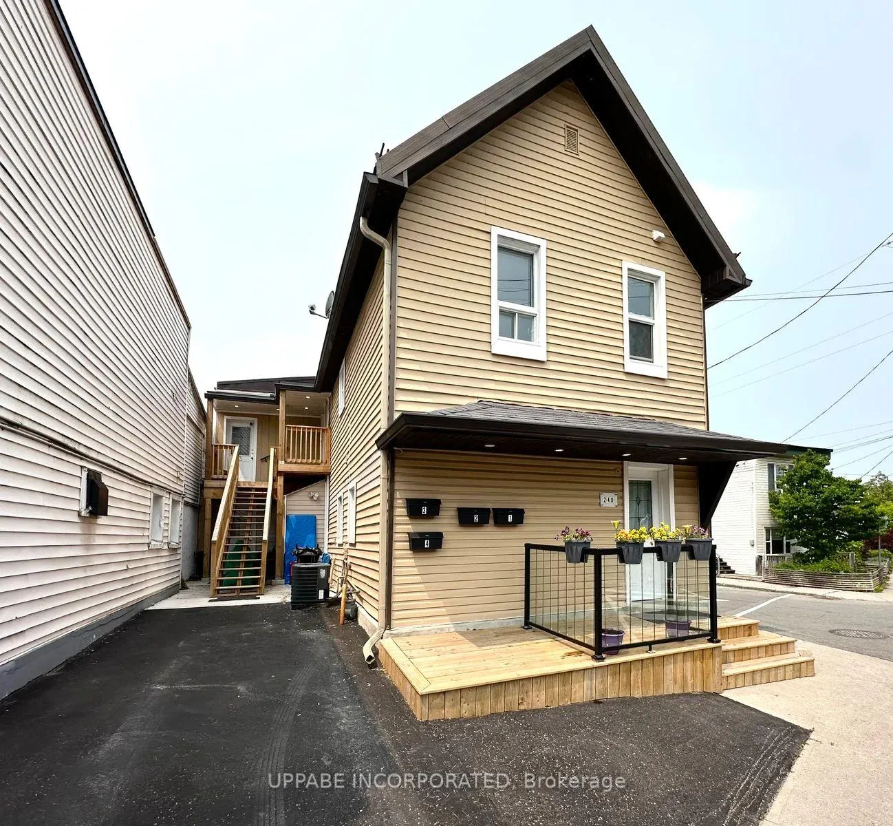 Photo 2 of Unit Unit 3, 240 Marier Avenue, Ottawa, Vanier — HOMEH