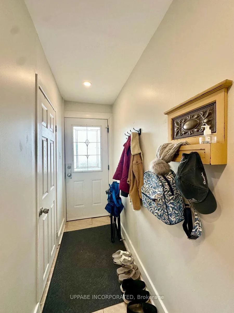 Photo 3 of Unit Unit 3, 240 Marier Avenue, Ottawa, Vanier — HOMEH