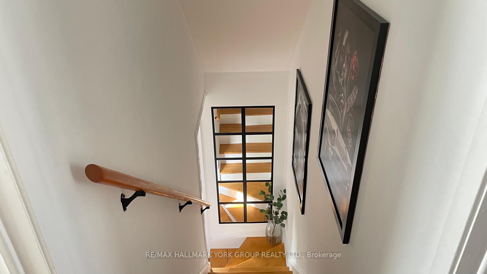 Photo 11 of 102 Gunn Street, Barrie, Wellington — HOMEH