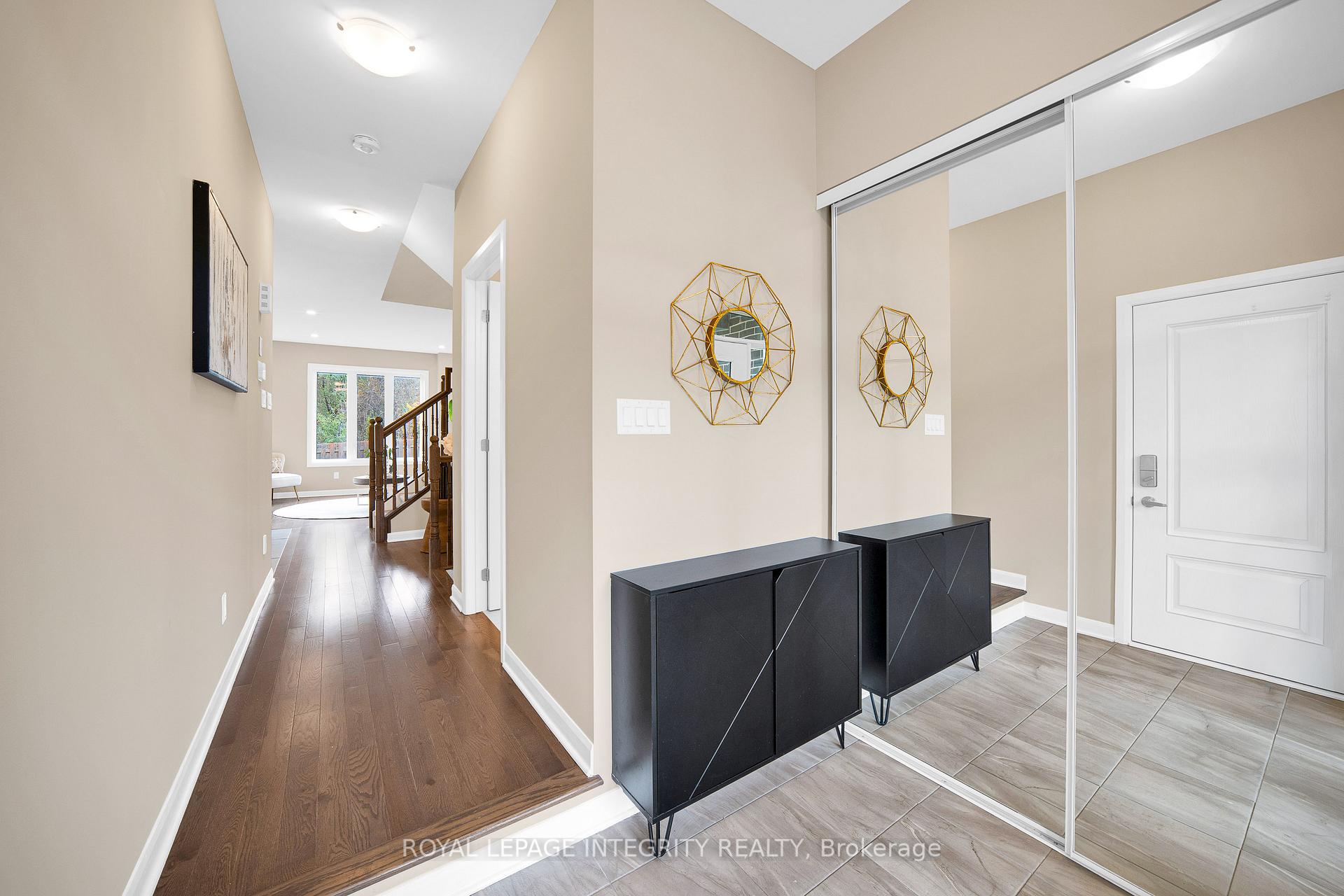 Photo 7 of 210 Geyser Place, Ottawa, Barrhaven - Hearts Desire — HOMEH
