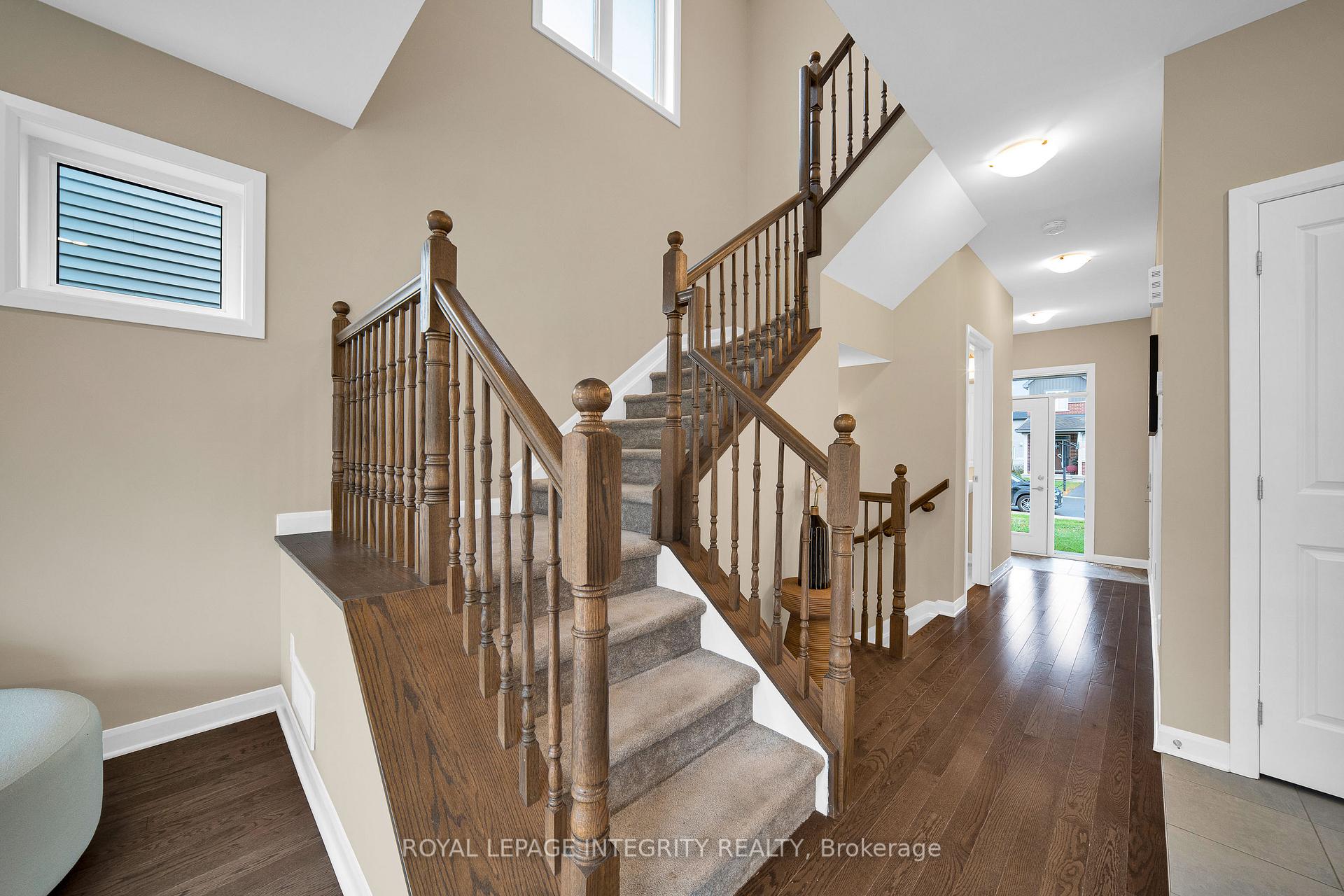 Photo 10 of 210 Geyser Place, Ottawa, Barrhaven - Hearts Desire — HOMEH