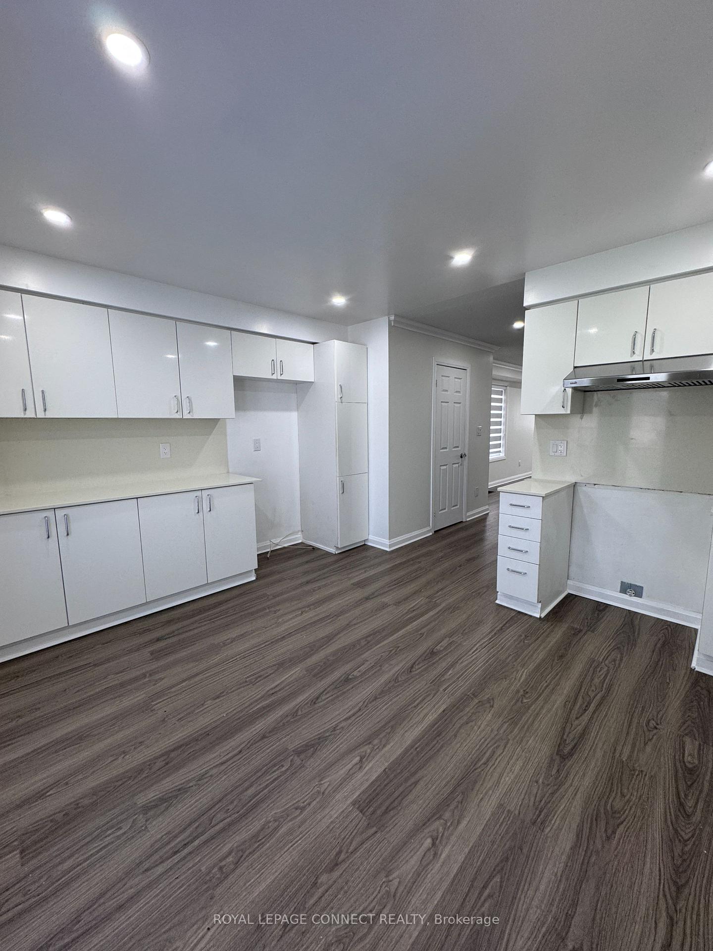 Photo 16 of 27 Talbotshire Street, Ajax, South West — HOMEH