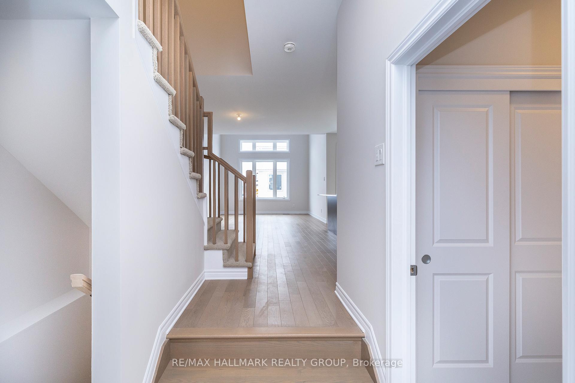 Photo 4 of 788 Miikana Road, Ottawa, Blossom Park/Kemp Park/Findlay Creek — HOMEH