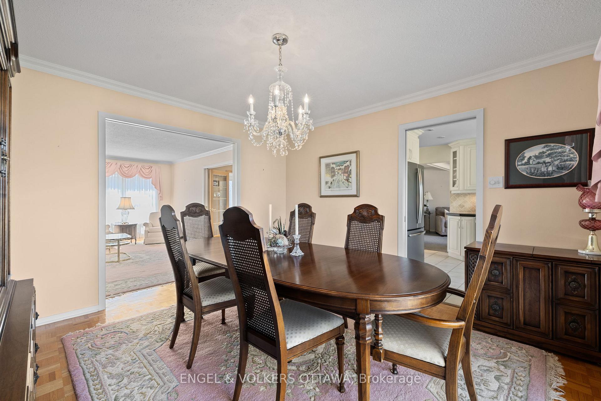 Photo 10 of 513 Buchanan Crescent, Ottawa, Beacon Hill North — HOMEH