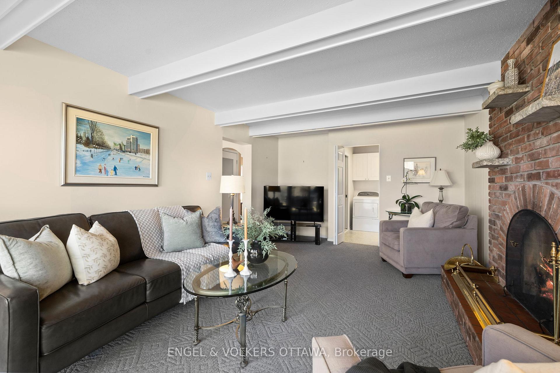 Photo 18 of 513 Buchanan Crescent, Ottawa, Beacon Hill North — HOMEH