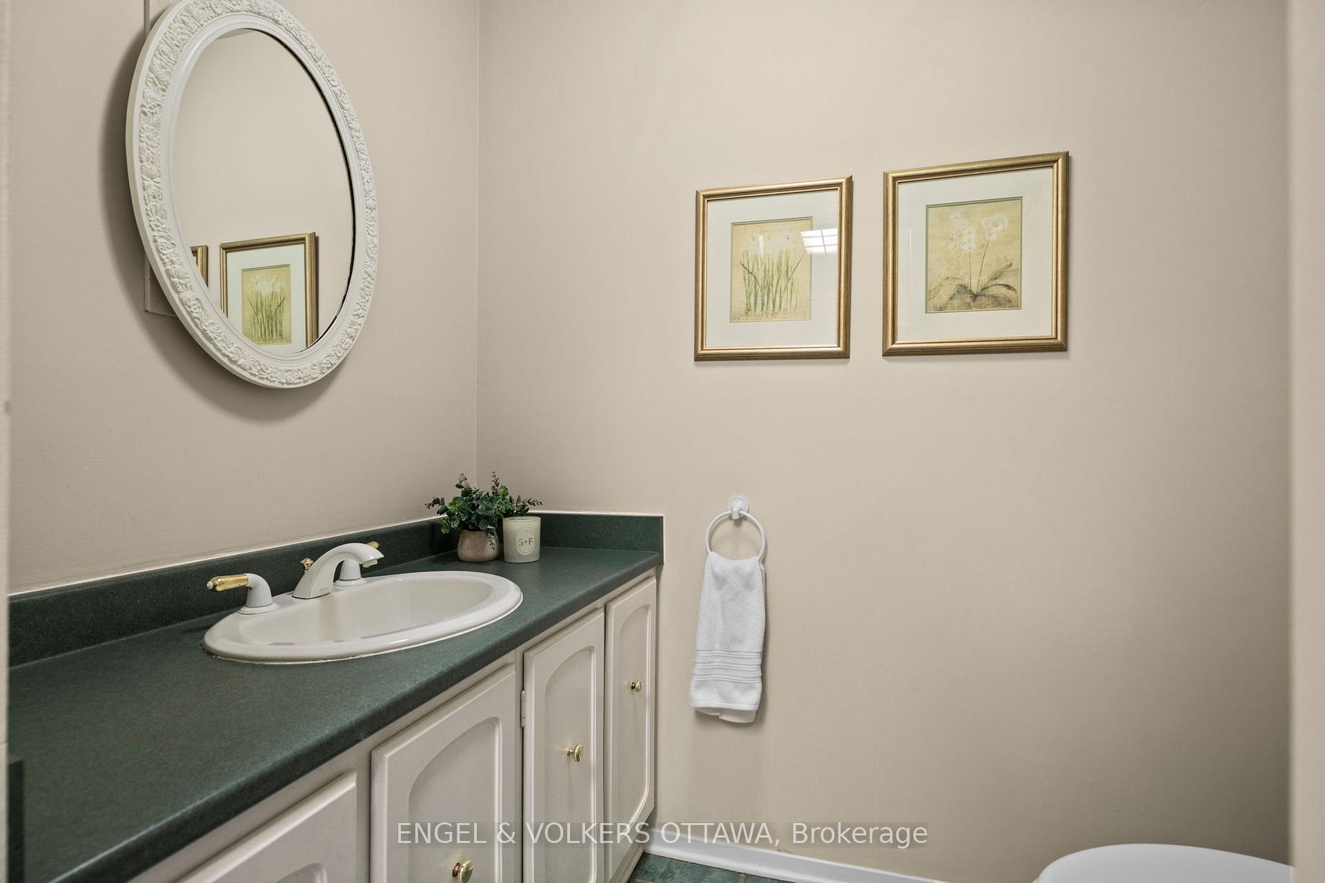 Photo 22 of 513 Buchanan Crescent, Ottawa, Beacon Hill North — HOMEH