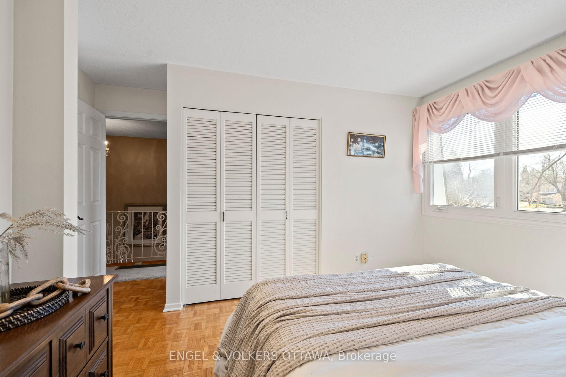 Photo 33 of 513 Buchanan Crescent, Ottawa, Beacon Hill North — HOMEH