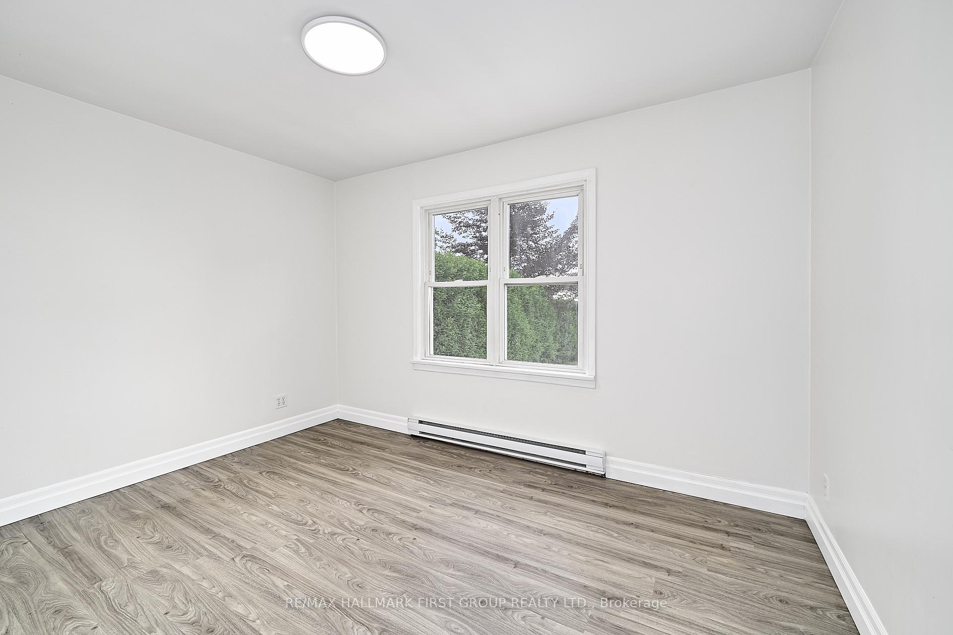 Photo 21 of 16 Ontoro Boulevard, Ajax, South East — HOMEH