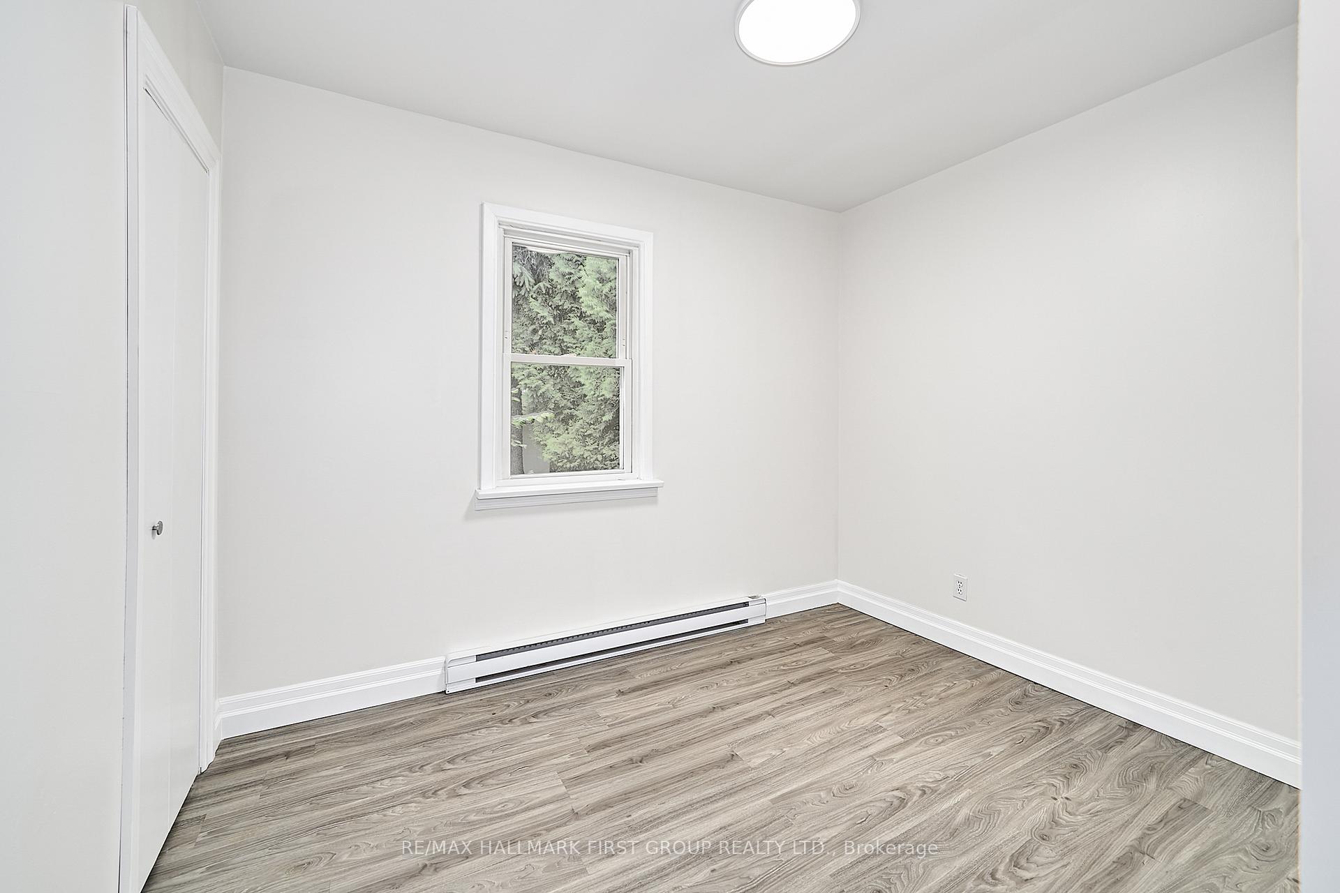 Photo 25 of 16 Ontoro Boulevard, Ajax, South East — HOMEH