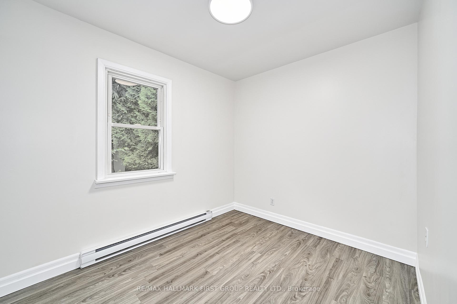 Photo 26 of 16 Ontoro Boulevard, Ajax, South East — HOMEH