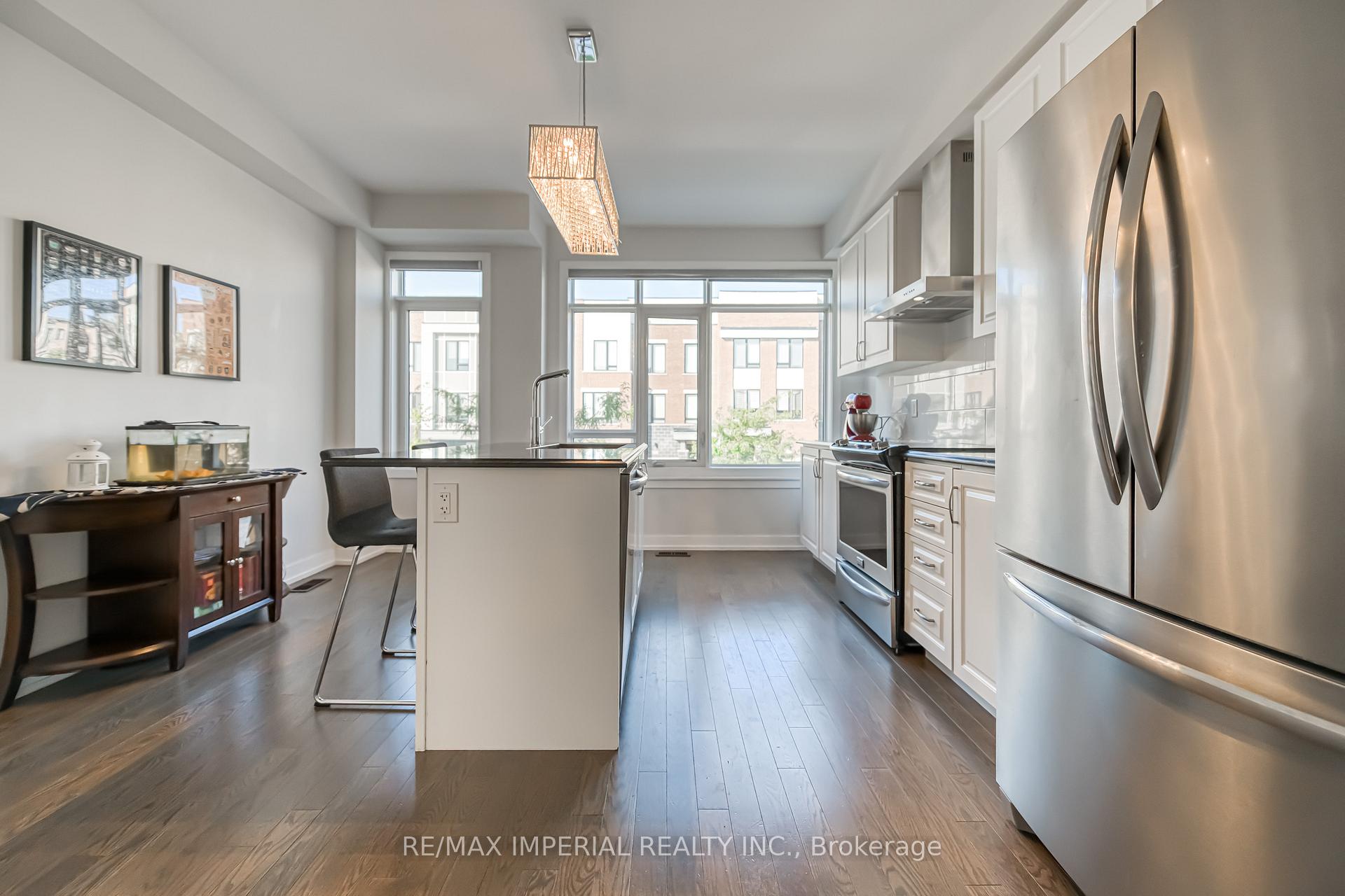 Photo 23 of 173 Salterton Circle, Vaughan, Rural Vaughan — HOMEH